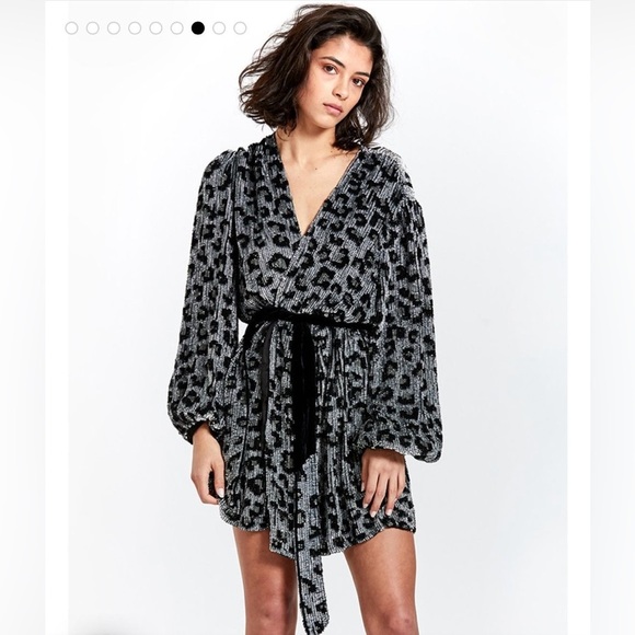 Retrofete Dresses & Skirts - Retrofete Black and Gray Gabriella Robe Dress SZ Small